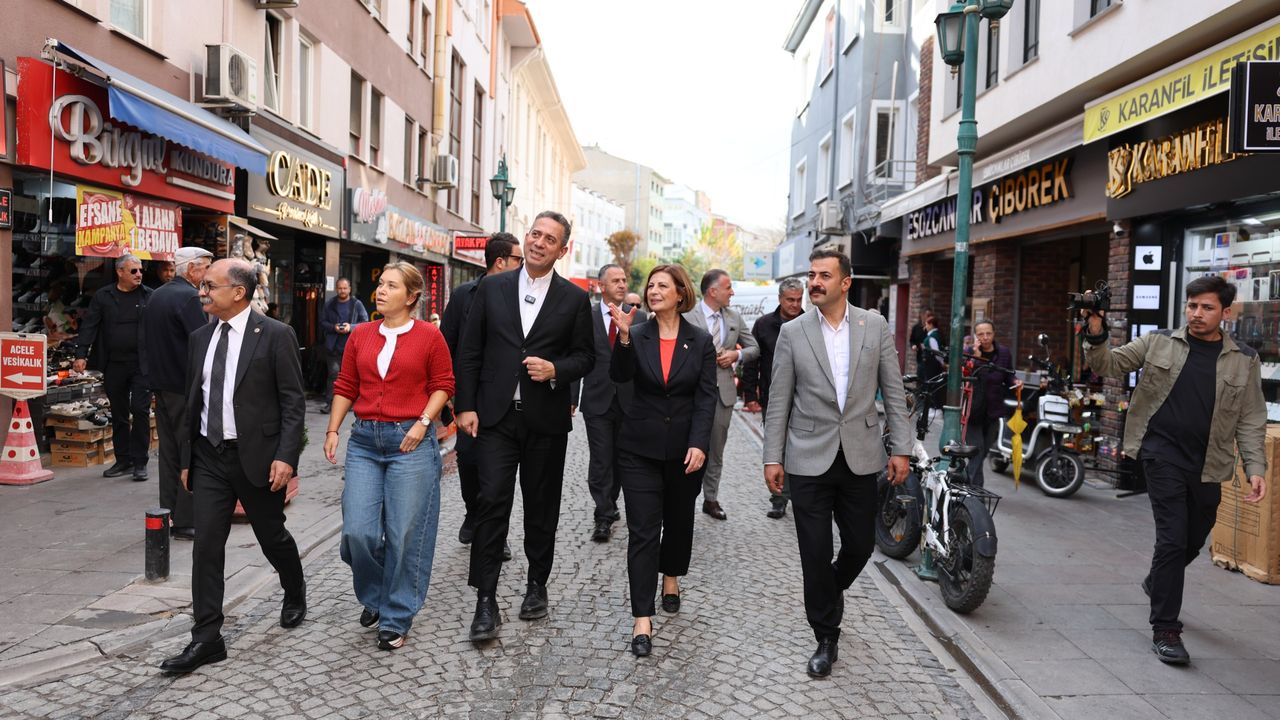 CHP Grup Başkanvekili Başarır Eskişehir'de vatandaşlarla buluştu