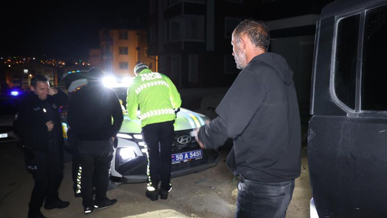 Dur ihtarına uymadı, çıkmaz sokakta yakalandı