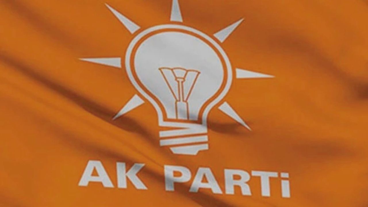 AK Parti’de şok ayrılık: İlçe başkanları istifa etti!