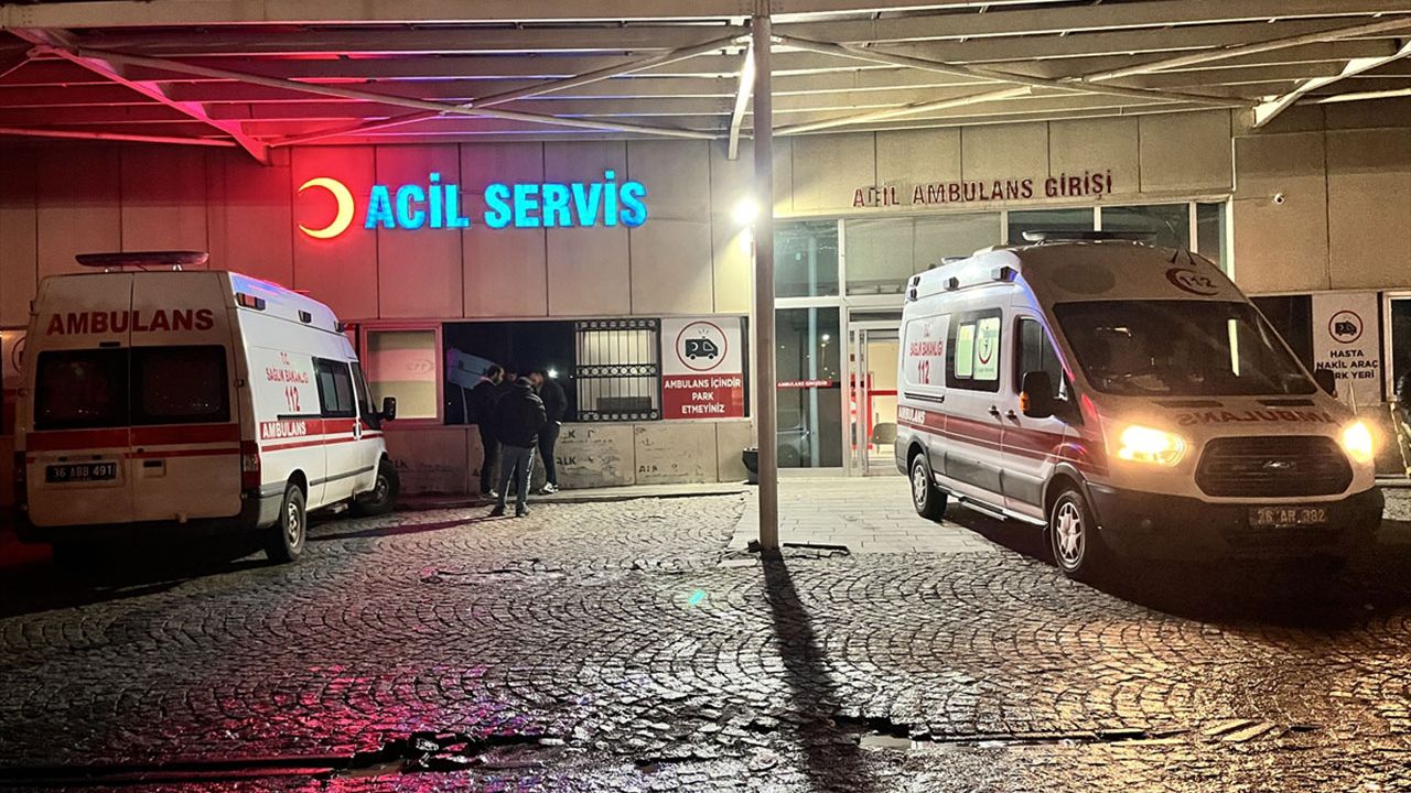 Kars’ta avcı baba kazara oğlunu vurdu