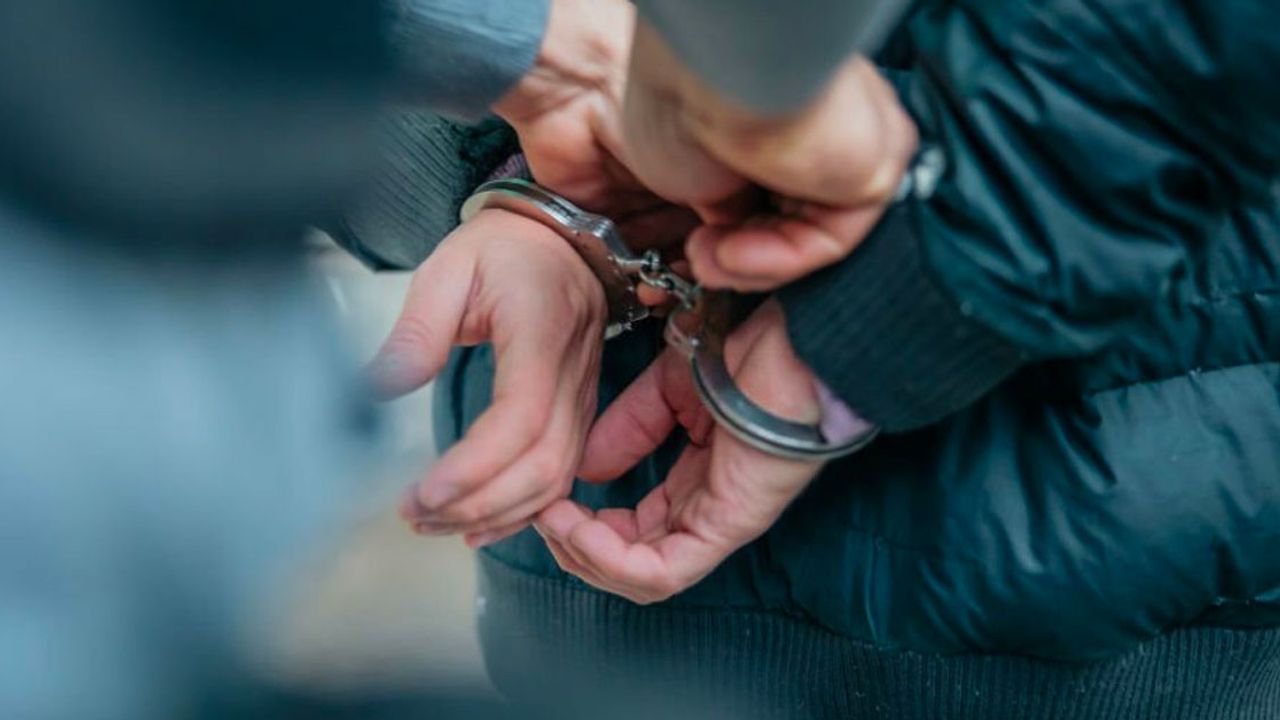 DEAŞ operasyonunda 9 tutuklama