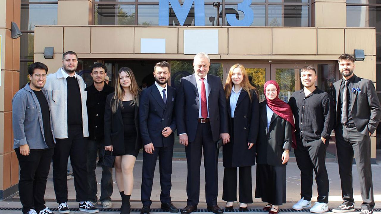 ESOGÜ İnşaat Kulübü’nden “Kariyer Köprüsü