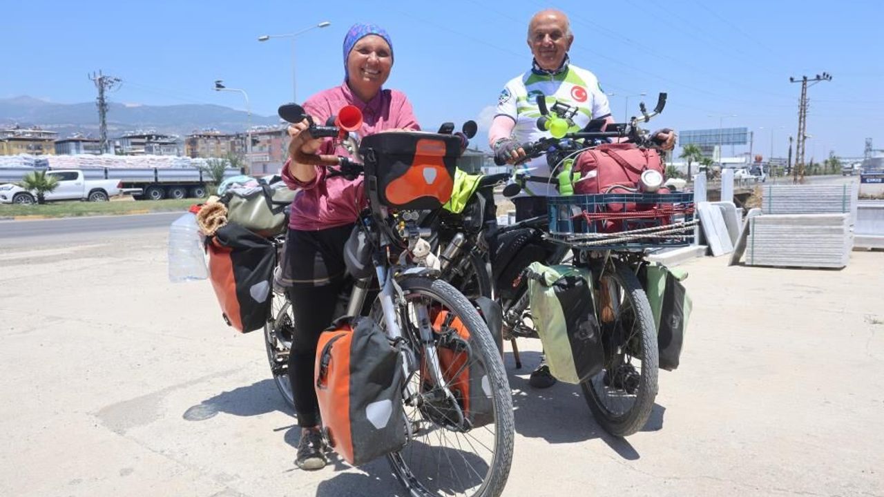 Akdeniz sahillerini pedal çevirerek gezen çift 27 gün sonra 