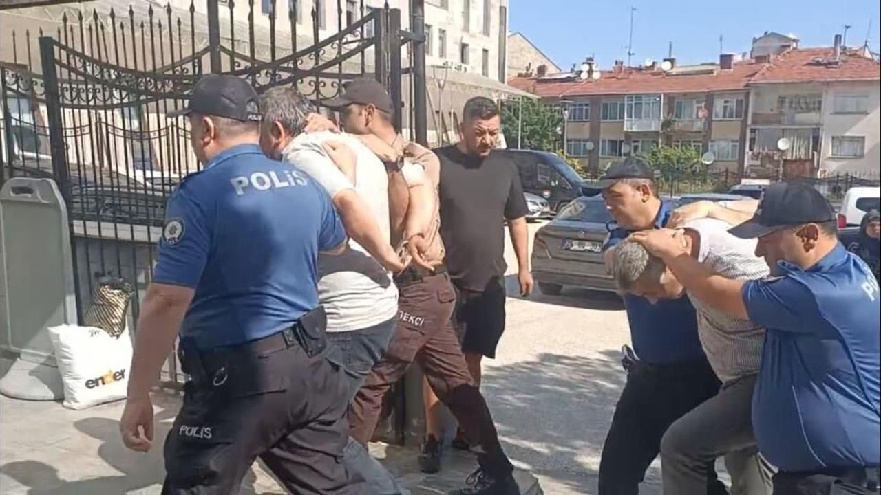 Eskişehir'de çirkin saldırı: Okul bekçisini darp e