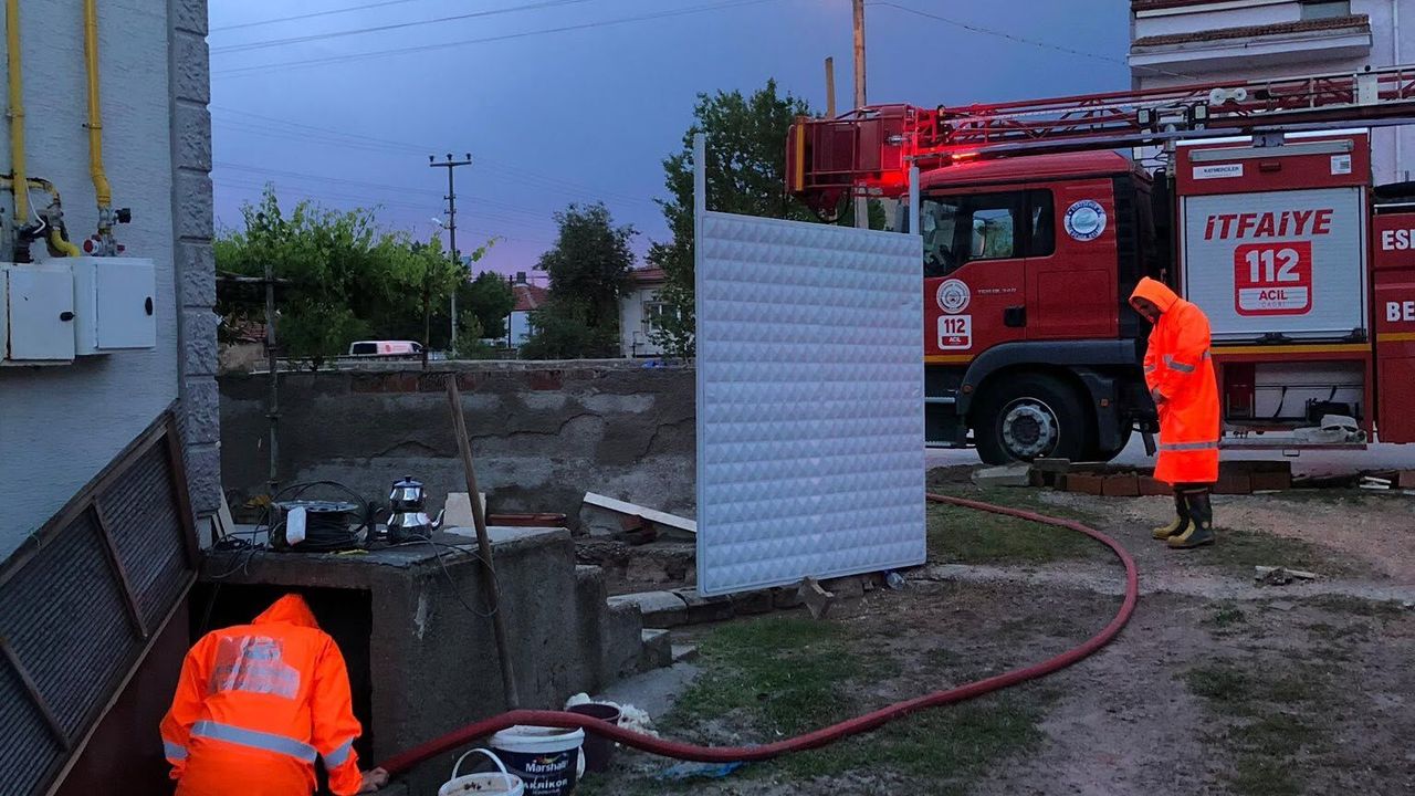 Büyükşehir Ekipleri Çifteler ve Sivrihisar’da seferber oldu