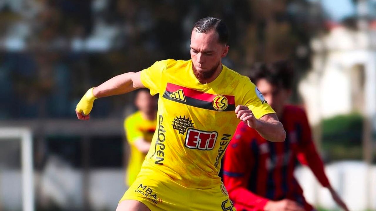 Eskişehirspor’da bir ayrılık daha: Jakop Aydemir veda etti