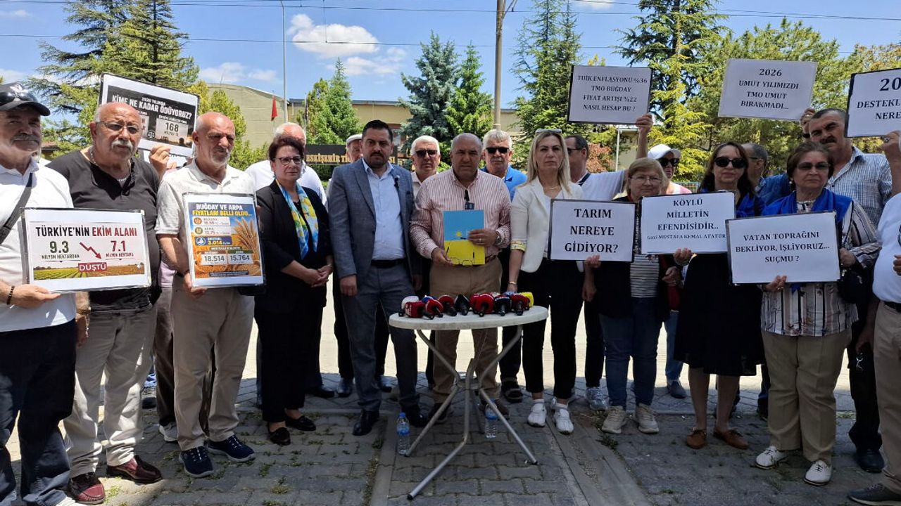 İYİ Parti'den hububat fiyatlarına tepki: "Çiftçiye 'Üretimi 