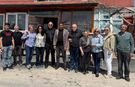 80 yıl sonra duygusal ziyaret: Annesinin görev yaptığı köye gelip hatıraları yaşattılar