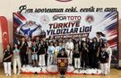 Mavi Spor'dan 19 madalya