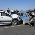 İki ayrı kazada 4 kişi yaralandı