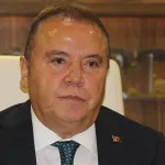 Muhittin Böcek hastaneye sevk edildi