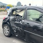 Otomobil ile çarpışan motosikletin sürücüsü ağır yaralandı