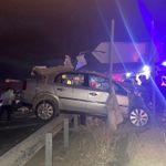 Malatya'da refüje çarpan otomobilin sürücüsü hayatını kaybetti