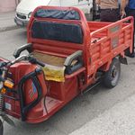 Hafif ticari araç elektrikli motosikletle çarpıştı: 5 yaralı