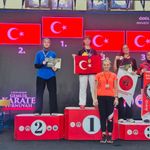 Mavi Spor gururla döndü