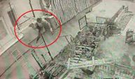 Yük asansörü kurulumu yapan ustanın iskeleden düşme anı kamerada