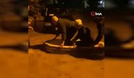 Namaz sonrası camide mahsur kalan imam ve cemaat botla taşındı: O anlar kamerada