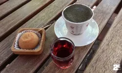 Cezve yerine fincanda pişiyor