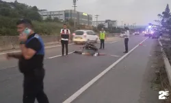 Motosiklet servis midibüsüne çarptı!
