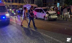 Otomobil, sivil polis aracına çarptı!