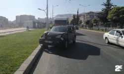 Trambüs ile otomobil çarpıştı!