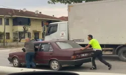 Polis memurunun yardımsever tavrı takdirle karşılandı