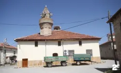 658 yıllık cami minaresiyle dikkat çekiyor