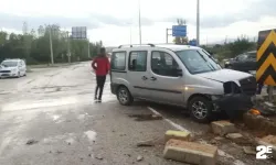 Araçlar refüje çarptı!