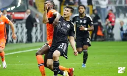 Beşiktaşlı futbolcu hastaneye kaldırıldı