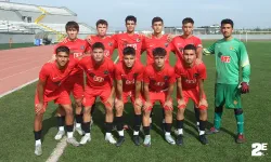 U 18’lerde Es Es liderliği bırakmadı