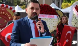 Ulucan: Öğretmenlerimizin ellerinden öpüyoruz