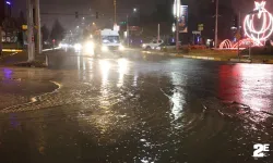 Cadde ve sokaklar göle döndü