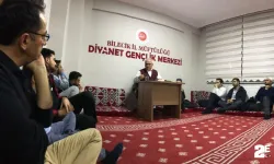 Hz. Muhammed'in hayatı ders niteliğinde anlatılıyor