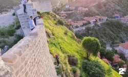 Korkunç cinayet: Anne oğlunu surlardan iterek öldürdü!