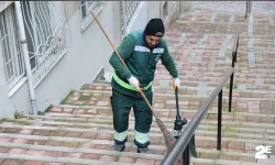 İçi para dolu cüzdan buldu, tereddüt etmeden sahibe ulaştırdı