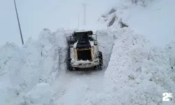 Kar tünellerinde iş makinaları gözden kayboldu