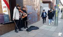 Soğuk hava genç müzisyenlere engel olmadı