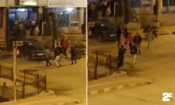 Alkollü mekanda kavga: Sopalarla birbirlerine girdiler!