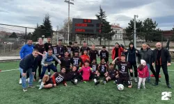 Eskişehir Eğitimciler Spor Lisesi adını yarı finale yazdırdı