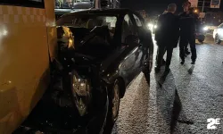 Otomobil, otobüslere çarptı!