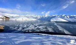 Yüksekova’daki Dilimli Barajı kısmen dondu