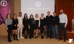 Anadolu Üniversitesi mezunları öğrencilerle buluştu