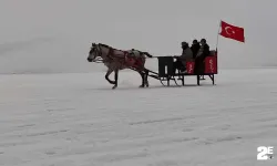 Çıldır Gölü'nde Atlı kızak keyfi