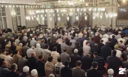 Eskişehirliler şehitlerini dualar ile andı