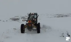 Kapanan yolları açıyorlar