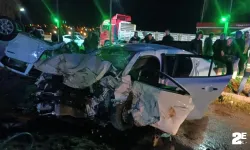 Karşı şeritteki araca çarptı: Yaralılar var!