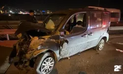 Kocaeli'de iki hafif ticari araç çarpıştı