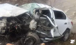 Kontrolden çıkan araç dereye uçtu