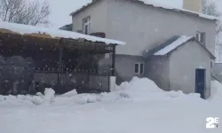 Mart kapıdan baktırdı, kazma kürek yaktırdı