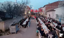 Yüzügüllü Sazova’da vatandaşlarla buluştu